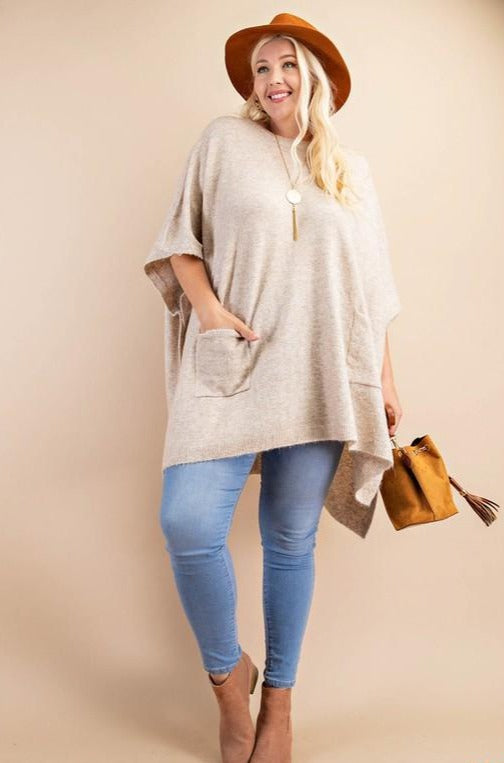 Crewneck Oversized Poncho Curvy // FINAL SALE